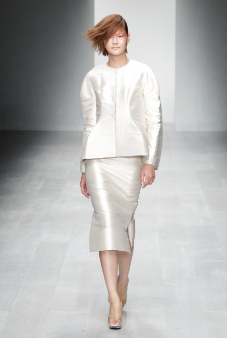 Hunched Jacket with Pencil Skirt 